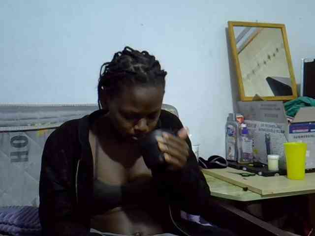 Sexybeiby1 webcam