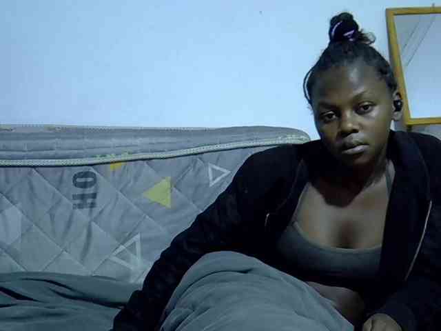 Sexybeiby1 webcam