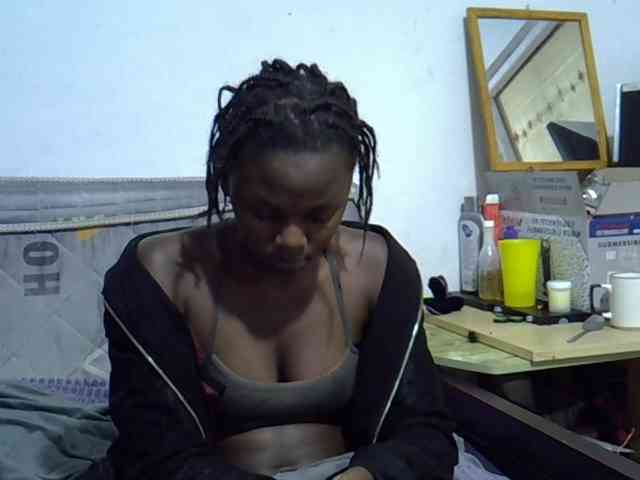 Sexybeiby1 webcam