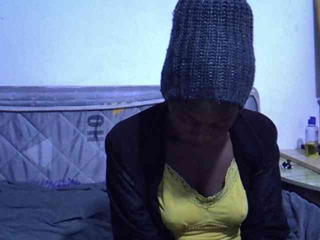 Sexybeiby1 webcam