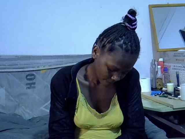 Sexybeiby1 webcam