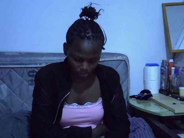 Sexybeiby1 webcam