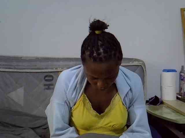 Sexybeiby1 webcam