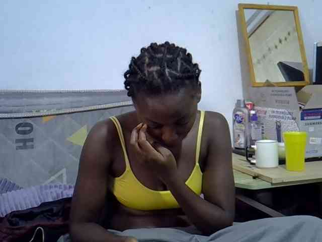 Sexybeiby1 webcam