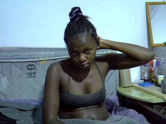 Sexybeiby1 webcam