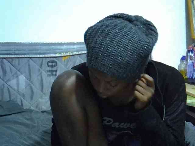 Sexybeiby1 webcam