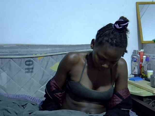 Sexybeiby1 webcam