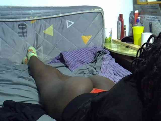 Sexybeiby1 webcam