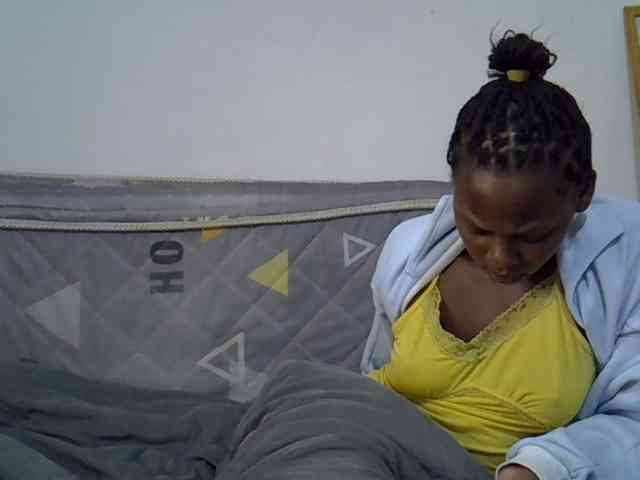 Sexybeiby1 webcam
