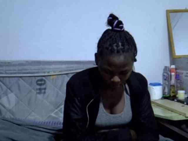 Sexybeiby1 webcam