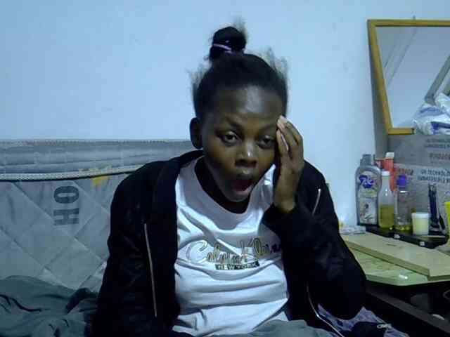 Sexybeiby1 webcam