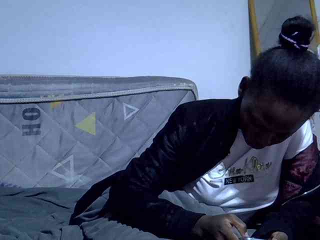 Sexybeiby1 webcam