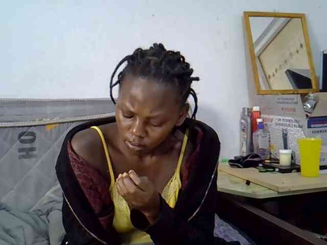 Sexybeiby1 webcam
