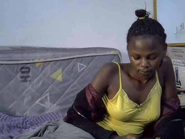 Sexybeiby1 webcam