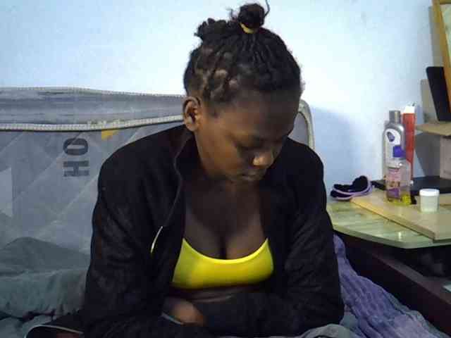 Sexybeiby1 webcam
