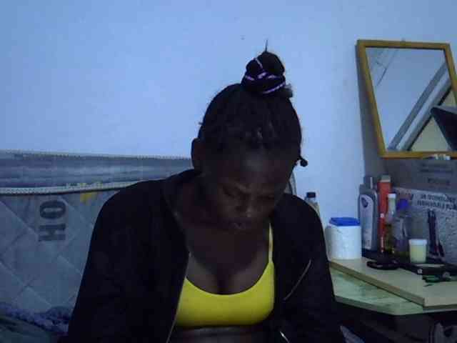 Sexybeiby1 webcam