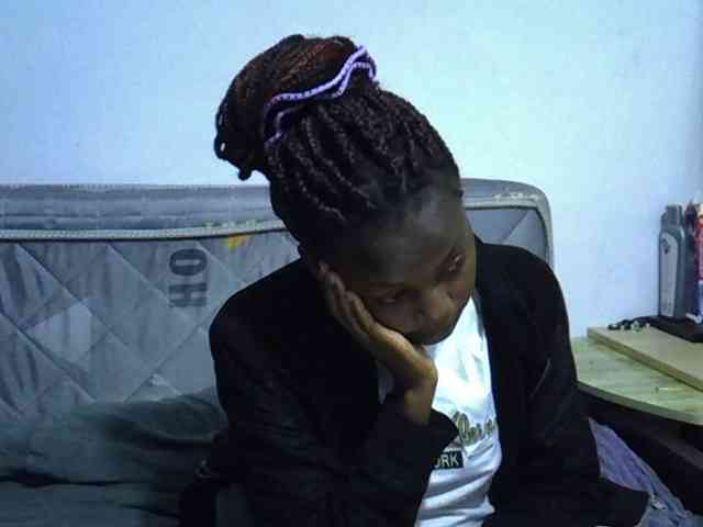 Sexybeiby1 webcam