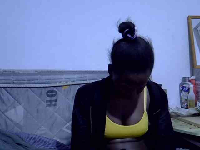 Sexybeiby1 webcam
