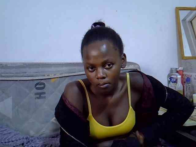 Sexybeiby1 webcam