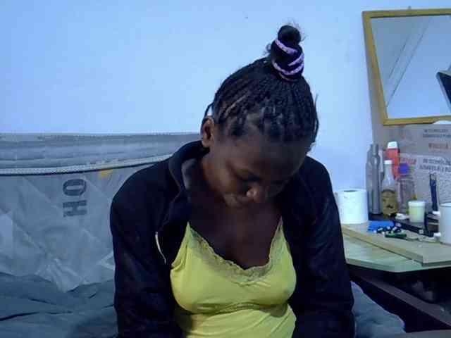 Sexybeiby1 webcam