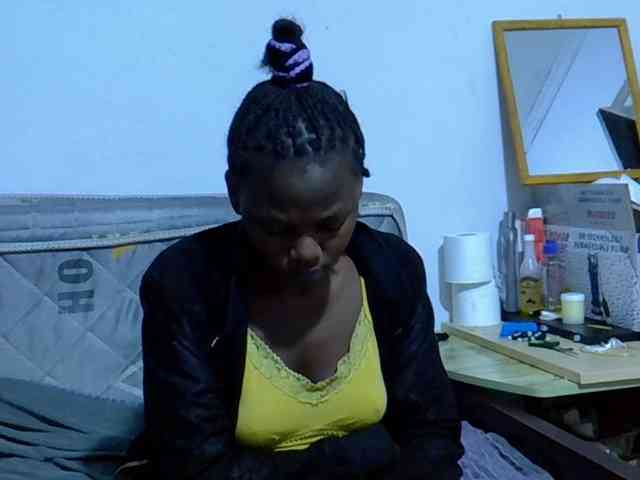 Sexybeiby1 webcam