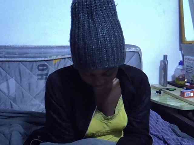 Sexybeiby1 webcam