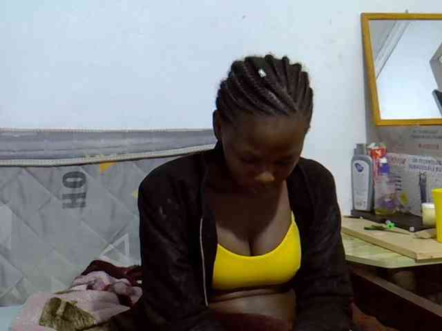 Sexybeiby1 webcam