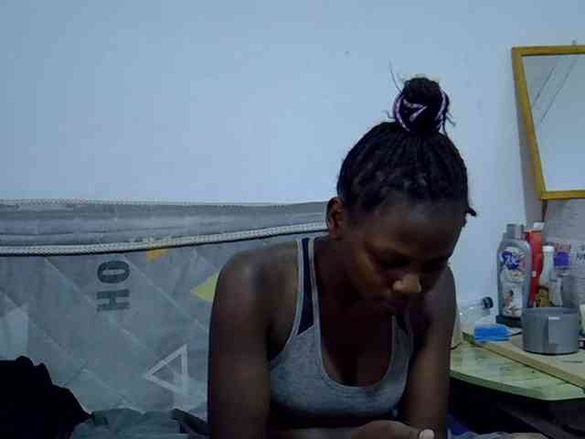 Sexybeiby1 webcam