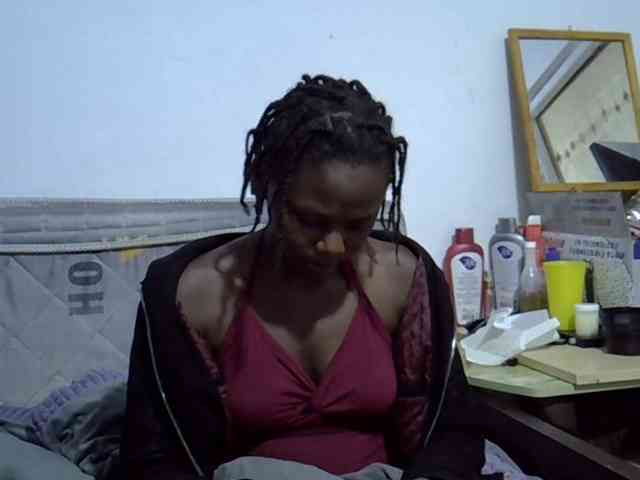 Sexybeiby1 webcam