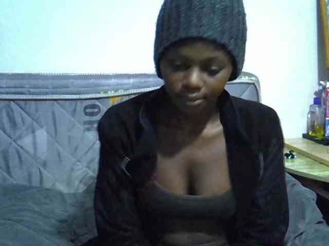 Sexybeiby1 webcam