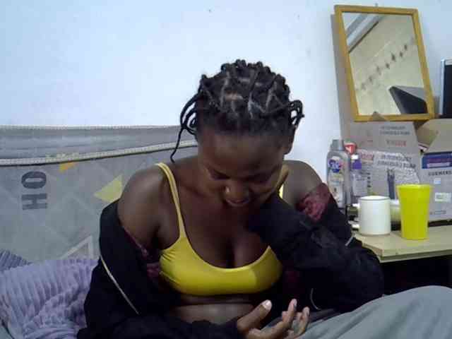 Sexybeiby1 webcam