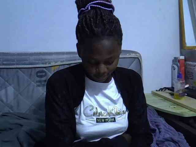 Sexybeiby1 webcam