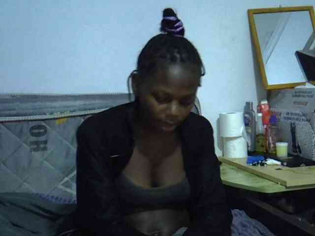 Sexybeiby1 webcam