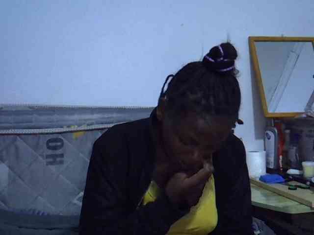Sexybeiby1 webcam