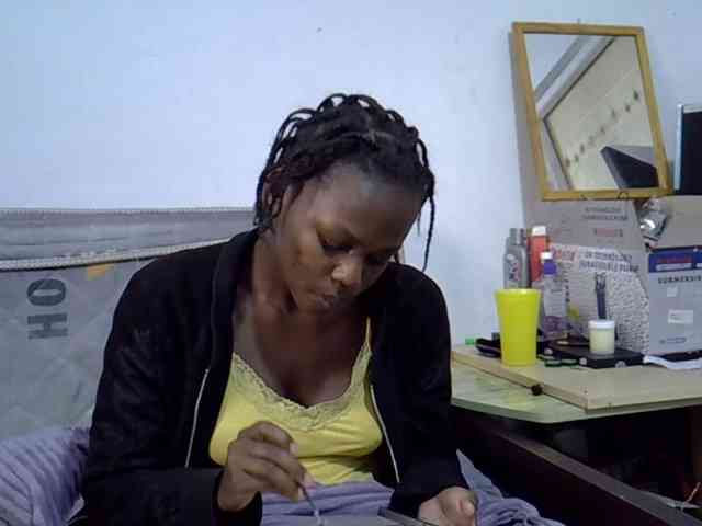 Sexybeiby1 webcam