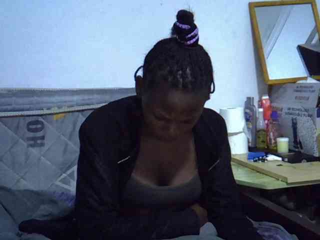 Sexybeiby1 webcam
