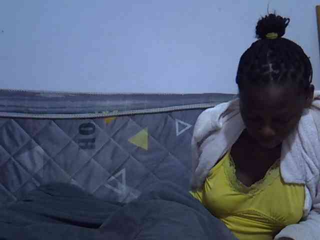 Sexybeiby1 webcam
