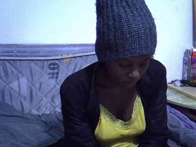 Sexybeiby1 webcam