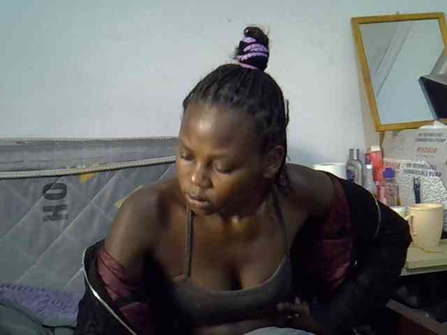 Sexybeiby1 webcam