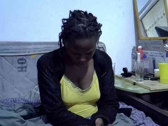 Sexybeiby1 webcam