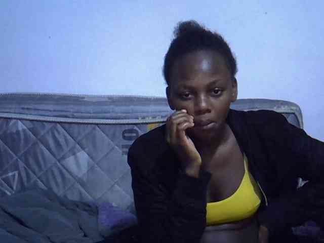 Sexybeiby1 webcam