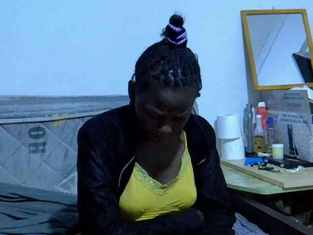 Sexybeiby1 webcam