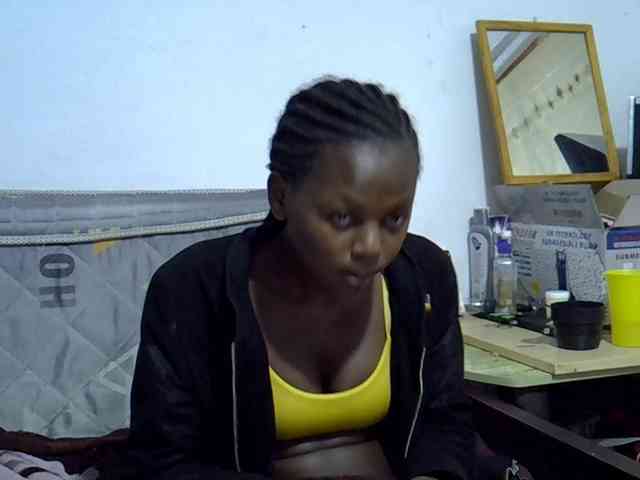 Sexybeiby1 webcam