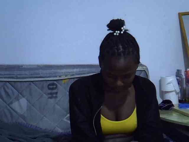Sexybeiby1 webcam