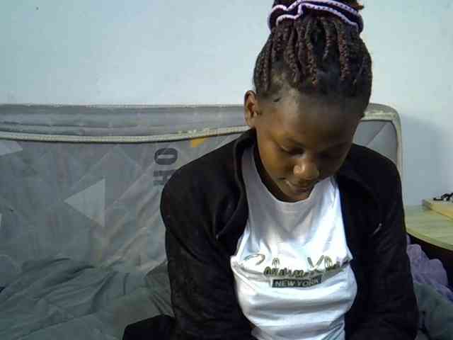 Sexybeiby1 webcam