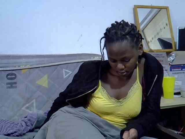 Sexybeiby1 webcam