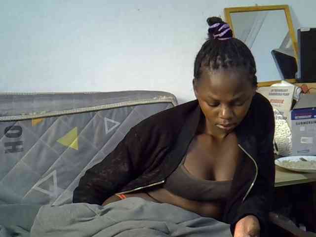 Sexybeiby1 webcam