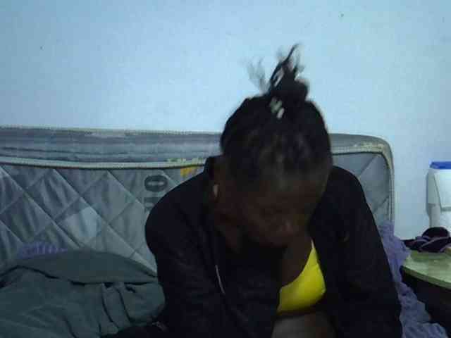 Sexybeiby1 webcam