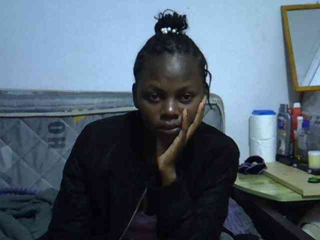 Sexybeiby1 webcam