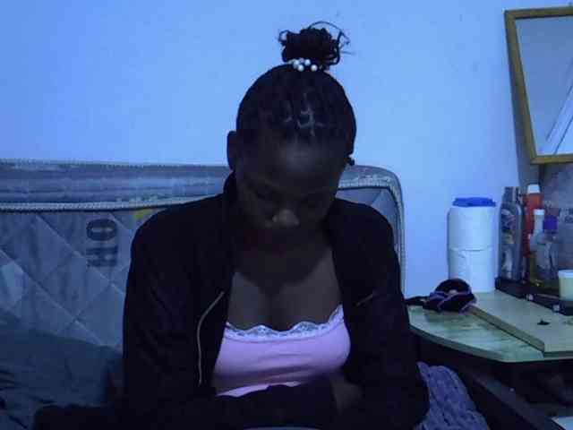 Sexybeiby1 webcam